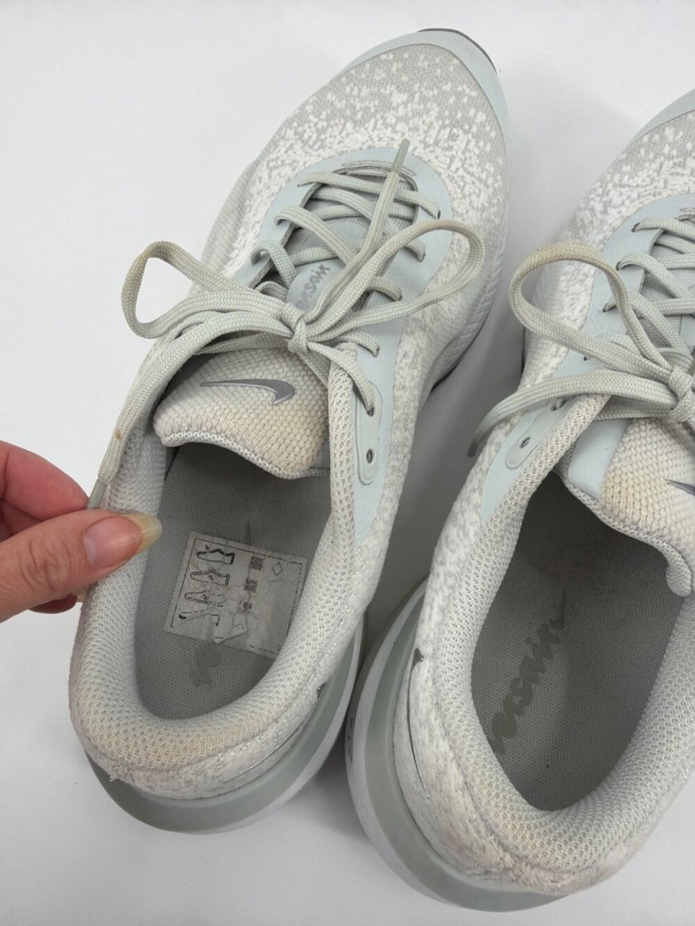 Nike Versair Light Silver Metallic Silver Running Shoes DZ3547 006 Womens 10 - Picture 4 of 7